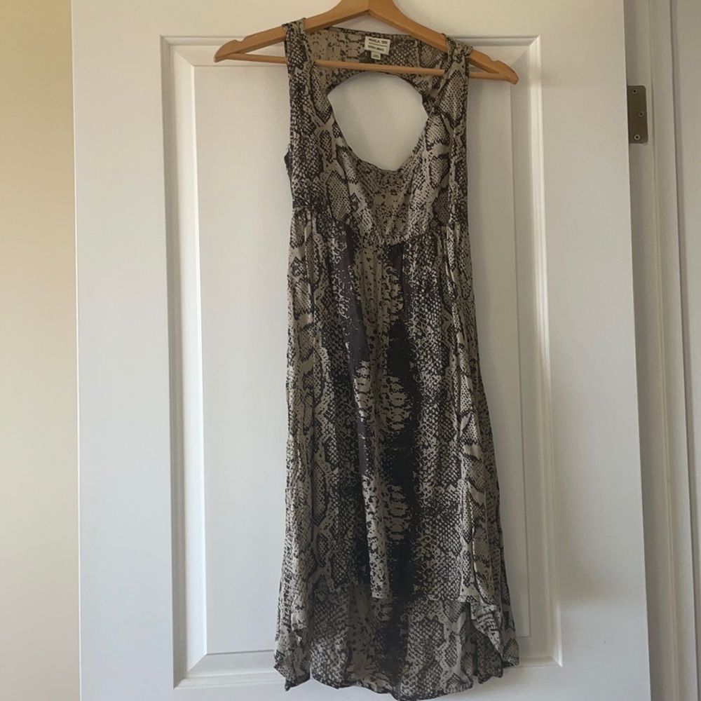 RVCA RAYON CUT OUT DRESS IN SNAKE PRINT SIZE XS